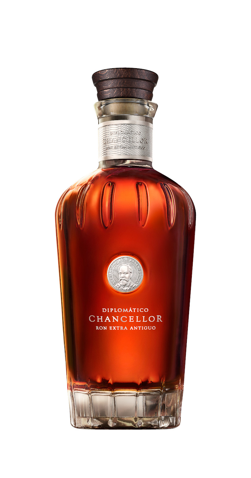 Diplomatico Chancellor Ron Extra Antiguo 0.7L (47% Vol.)