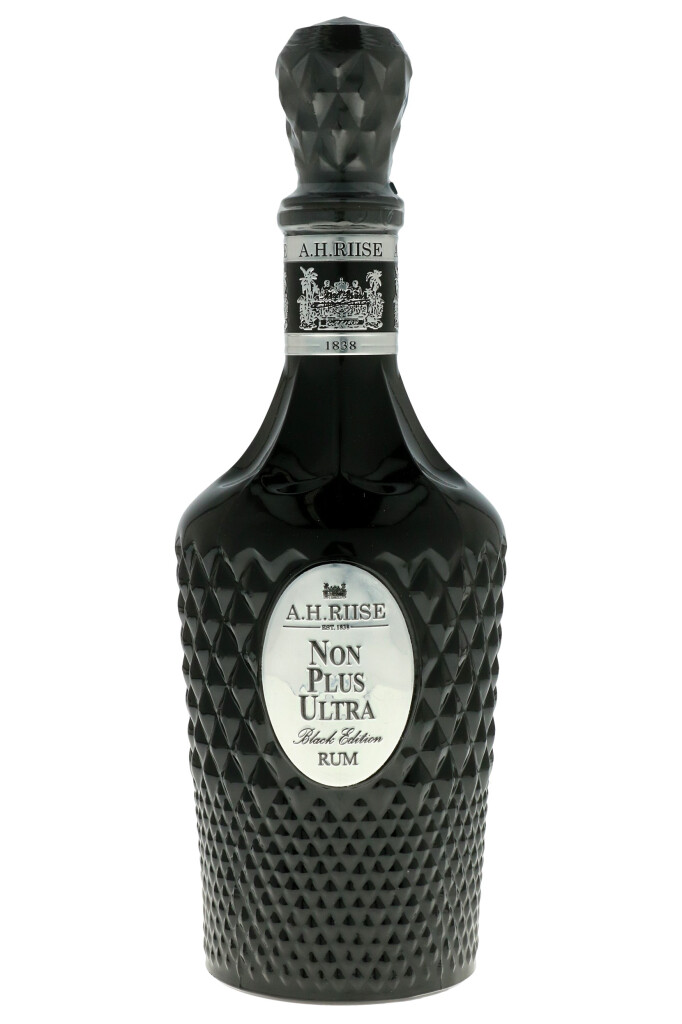 A.H. Riise Non Plus Ultra Black Edition + GB 0.7L (42% Vol.)