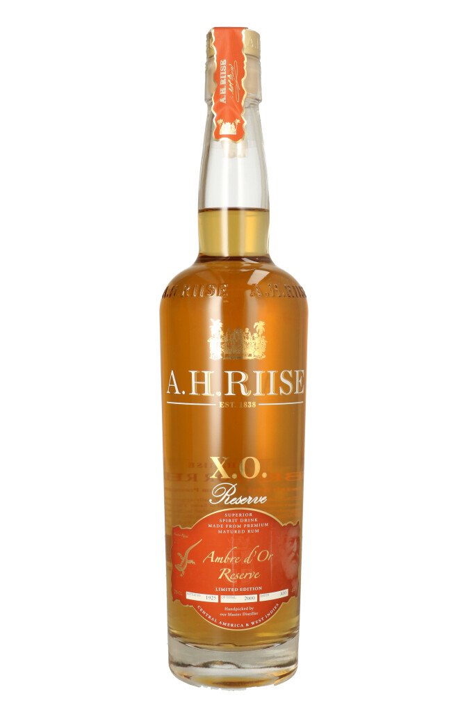 A.H. Riise Ambre d'Or Reserve + 2 glasses 0.7L (42% Vol.)